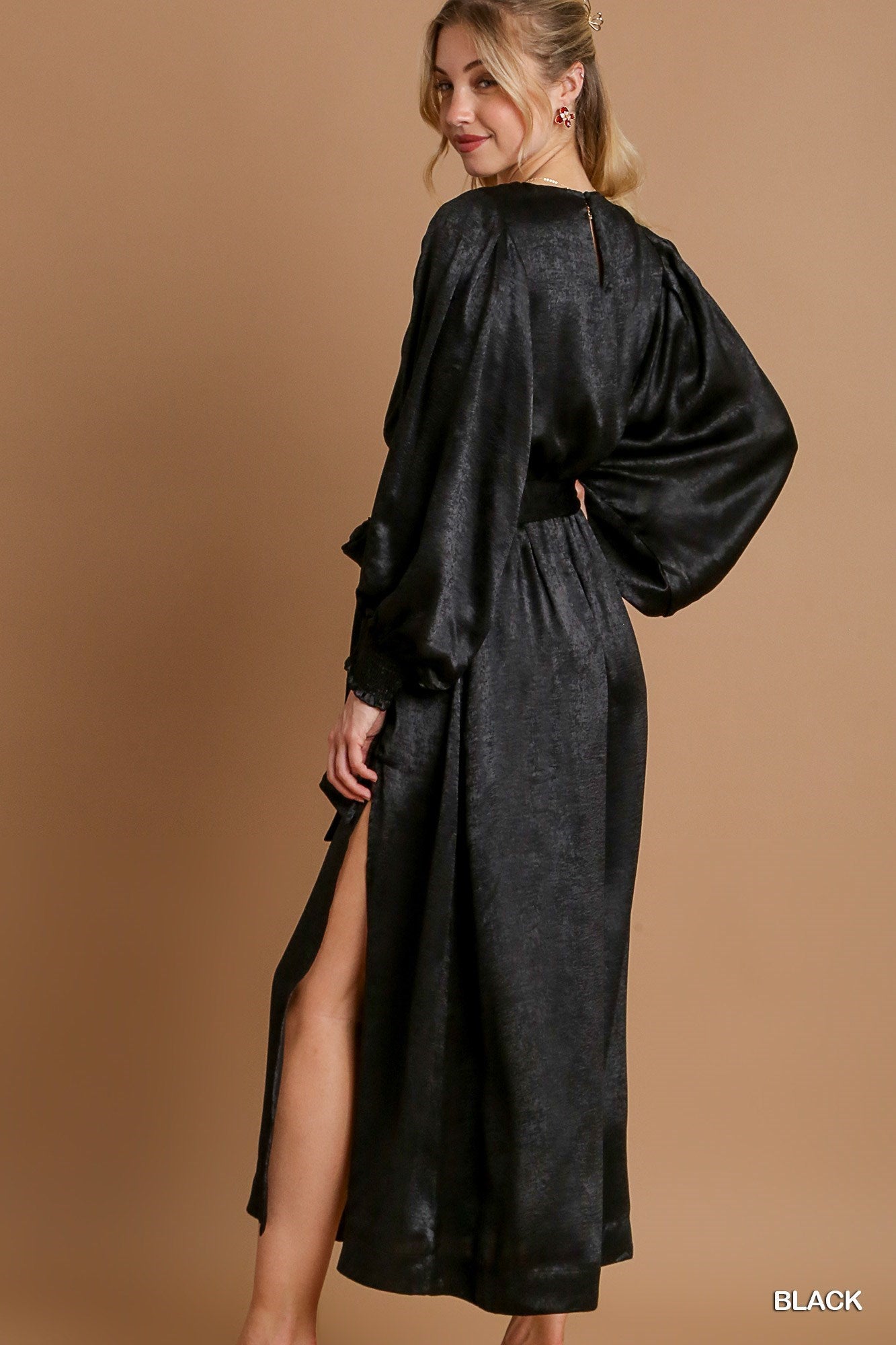 Satin round neck Balloon sleeve dress